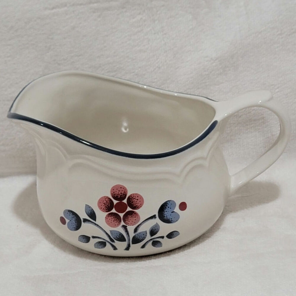 Hearthside Cumberland BRAMBLEBERRY Gravy boat dish 16 oz Vtg Blue Pink Floral